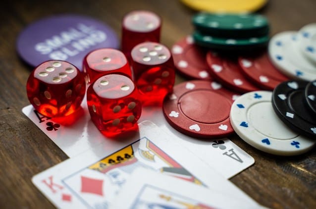 Pokerin vedonlyönti